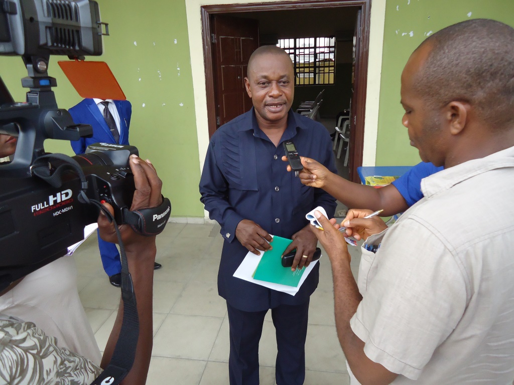 Dr. Ogbonna N.N being interviewed by the press. 